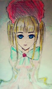 Rating: Safe Score: 0 Tags: 1girl auto_tagged bangs blonde_hair blue_eyes closed_mouth flower hat image long_hair looking_at_viewer rose shinku simple_background solo traditional_media User: admin