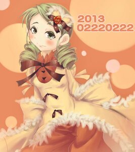 Rating: Safe Score: 0 Tags: 1girl blonde_hair blush drill_hair fur_trim green_eyes green_hair hair_ornament image kanaria long_sleeves looking_at_viewer orange_background smile solo twin_drills User: admin