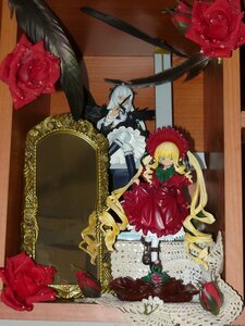 Rating: Safe Score: 0 Tags: blonde_hair blue_eyes bow doll dress drill_hair flower long_hair multiple_dolls multiple_girls red_flower red_rose rose shinku suigintou tagme very_long_hair wings User: admin