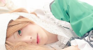Rating: Safe Score: 0 Tags: 1girl bangs blonde_hair eyelashes face green_eyes hair_over_one_eye hood lips looking_at_viewer solo suiseiseki User: admin