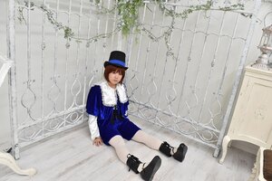 Rating: Safe Score: 0 Tags: 1girl brown_hair cat hat long_sleeves outdoors plant shoes short_hair shorts sitting solo souseiseki top_hat User: admin