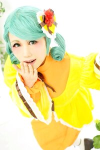 Rating: Safe Score: 0 Tags: 1girl 3d blurry depth_of_field drill_hair flower green_eyes green_hair hair_flower hair_ornament kanaria lips solo striped yellow_dress yellow_shirt User: admin
