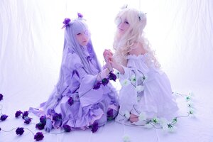 Rating: Safe Score: 0 Tags: 2girls 91076 animal_ears bangs blue_eyes cat_ears dress flower frills hair_flower hair_ornament holding_hands long_hair multiple_cosplay multiple_girls nail_polish rose sitting striped tagme vertical_stripes white_dress white_hair white_rose User: admin