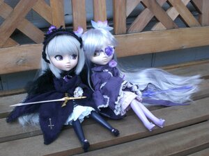 Rating: Safe Score: 0 Tags: 2girls bench doll dress eyepatch flower frills hairband long_hair multiple_dolls multiple_girls sitting tagme wings User: admin