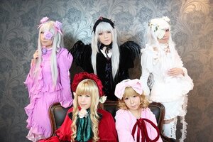 Rating: Safe Score: 0 Tags: 4girls 5girls blonde_hair bow dress eyepatch hat long_hair multiple_cosplay multiple_girls short_hair suigintou tagme User: admin