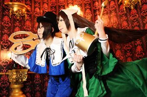 Rating: Safe Score: 0 Tags: 2girls black_hair brown_hair dress flower green_dress hat long_hair long_sleeves multiple_cosplay multiple_girls ribbon rose short_hair souseiseki suiseiseki tagme User: admin