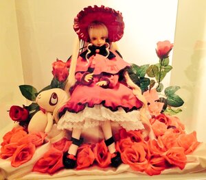 Rating: Safe Score: 0 Tags: 1girl apple blonde_hair doll dress flower food fruit long_hair red_flower red_rose rose shinku sitting solo strawberry umbrella User: admin