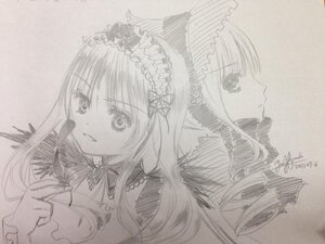 Rating: Safe Score: 0 Tags: 1girl 2girls hairband image long_hair looking_at_viewer monochrome multiple_girls pair shinku simple_background smile suigintou traditional_media User: admin