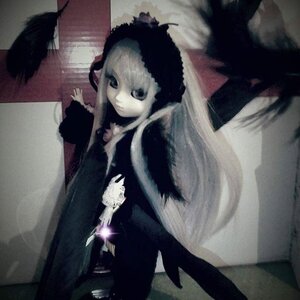 Rating: Safe Score: 0 Tags: 1girl black_dress doll dress expressionless long_hair long_sleeves looking_at_viewer solo suigintou User: admin