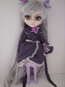 Rating: Safe Score: 0 Tags: 1girl barasuishou black_dress closed_mouth doll dress frills full_body hair_ornament lolita_fashion long_hair long_sleeves looking_at_viewer smile solo standing thighhighs very_long_hair User: admin