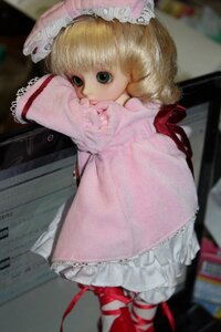 Rating: Safe Score: 0 Tags: 1girl blonde_hair blurry bow depth_of_field doll dress frills hina_ichigo hinaichigo indoors long_sleeves looking_at_viewer looking_back photo pink_dress ribbon short_hair solo User: admin