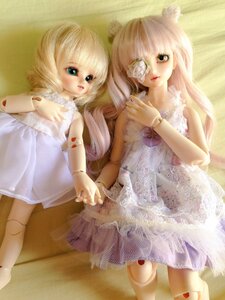 Rating: Safe Score: 0 Tags: 2girls animal_ears blonde_hair blue_eyes doll doll_joints dress eyepatch flower injury joints lips long_hair multiple_dolls multiple_girls pink_hair tagme white_dress User: admin