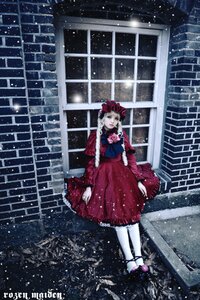 Rating: Safe Score: 0 Tags: 1girl bow dress flower hat long_sleeves night night_sky pantyhose red_dress shinku sky snow snowing solo standing star_(sky) starry_sky window User: admin