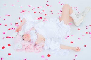 Rating: Safe Score: 0 Tags: 1girl flower kirakishou lips long_hair petals pink_hair pinstripe_pattern ribbed_legwear rose_petals socks solo striped striped_legwear vertical-striped_dress vertical-striped_legwear vertical_stripes User: admin