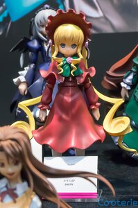 Rating: Safe Score: 0 Tags: blonde_hair blue_eyes blurry bonnet bow depth_of_field doll dress figure flower long_hair long_sleeves looking_at_viewer multiple_dolls multiple_girls pink_bow red_dress rose shinku silver_hair standing suigintou tagme very_long_hair wings User: admin