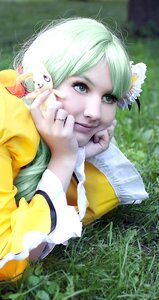 Rating: Safe Score: 0 Tags: 1girl flower grass hair_flower hair_ornament kanaria lips realistic smile solo User: admin