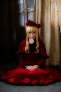 Rating: Safe Score: 0 Tags: 1girl auto_tagged blonde_hair blue_eyes bonnet bow capelet curtains dress flower long_hair long_sleeves looking_at_viewer pink_flower pink_rose red_dress rose shinku sitting solo twintails User: admin