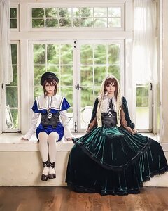 Rating: Safe Score: 0 Tags: 2girls brown_eyes brown_hair dress hat jacket long_hair long_sleeves looking_at_viewer multiple_cosplay multiple_girls pantyhose sitting skirt tagme window User: admin