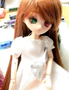 Rating: Safe Score: 0 Tags: 1girl blurry blurry_background depth_of_field doll dress green_eyes heterochromia indoors library long_hair looking_at_viewer red_eyes solo suiseiseki upper_body User: admin