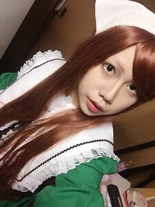 Rating: Safe Score: 0 Tags: 1girl brown_hair cellphone frills lips looking_at_viewer phone photo realistic solo suiseiseki traditional_media upper_body User: admin