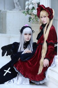Rating: Safe Score: 0 Tags: 2girls bangs blonde_hair blue_eyes blurry blurry_background depth_of_field dress flower frills lips long_hair long_sleeves looking_at_viewer multiple_cosplay multiple_girls photo red_dress shinku sisters sitting tagme User: admin