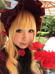 Rating: Safe Score: 0 Tags: 1girl bangs blonde_hair blue_eyes eyelashes flower lips long_hair looking_at_viewer portrait red_flower red_rose rose shinku smile solo User: admin