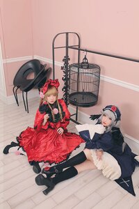 Rating: Safe Score: 0 Tags: black_legwear blonde_hair dress flower hat kneehighs multiple_girls shinku silver_hair sitting solo suigintou User: admin