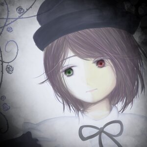Rating: Safe Score: 0 Tags: 1girl bangs black_headwear closed_mouth flower green_eyes hat heterochromia image looking_at_viewer portrait red_eyes ribbon rose short_hair solo souseiseki swept_bangs white_rose User: admin