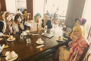 Rating: Safe Score: 0 Tags: blonde_hair blue_hair brown_hair chair closed_eyes food long_hair multiple_boys multiple_cosplay multiple_girls short_hair sitting table tagme User: admin