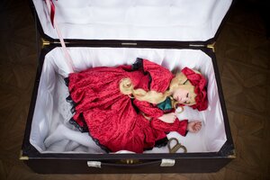 Rating: Safe Score: 0 Tags: 1girl blonde_hair closed_eyes dress long_sleeves lying on_side red_dress shinku sleeping solo User: admin