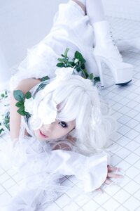 Rating: Safe Score: 0 Tags: 1girl blue_eyes blurry chain-link_fence closed_mouth depth_of_field fence kirakishou lips looking_at_viewer solo tile_floor tile_wall tiles white_hair white_theme User: admin
