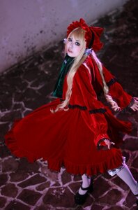 Rating: Safe Score: 0 Tags: 1girl blonde_hair blue_eyes bonnet bow capelet checkered checkered_floor dress long_hair long_sleeves looking_at_viewer red_dress ribbon shinku shoes solo white_legwear User: admin