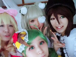 Rating: Safe Score: 0 Tags: 5girls blonde_hair brown_hair face green_eyes green_hair hat lips looking_at_viewer multiple_cosplay multiple_girls short_hair smile tagme User: admin