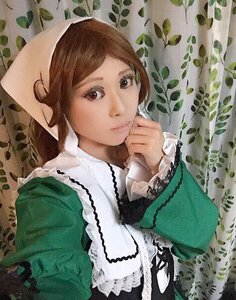 Rating: Safe Score: 0 Tags: 1girl brown_eyes brown_hair dress frills lips long_sleeves looking_at_viewer lying solo suiseiseki traditional_media User: admin