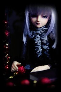 Rating: Safe Score: 0 Tags: 1girl bandages bangs black_background blurry dark depth_of_field doll frills long_hair long_sleeves solo suigintou white_neckwear User: admin