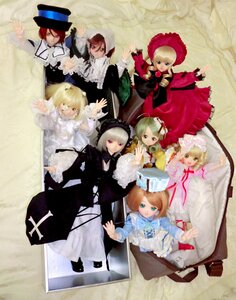 Rating: Safe Score: 0 Tags: 6+girls blonde_hair blue_eyes bow brown_hair doll dress everyone frills hat head_scarf hina_ichigo kanaria long_hair long_sleeves multiple_boys multiple_dolls multiple_girls pink_bow shinku short_hair siblings sisters souseiseki suigintou suiseiseki tagme top_hat twins User: admin