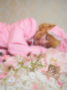 Rating: Safe Score: 0 Tags: 2girls blonde_hair blurry blurry_background blurry_foreground closed_eyes depth_of_field dress flower hat hinaichigo long_sleeves motion_blur multiple_girls photo pink_dress solo striped User: admin