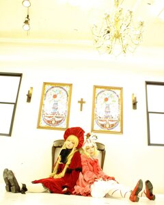 Rating: Safe Score: 0 Tags: 2girls blonde_hair bonnet book closed_eyes dress hat long_hair multiple_cosplay multiple_girls shinku shoes sitting sleeping tagme User: admin