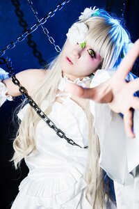 Rating: Safe Score: 0 Tags: 1girl blurry blurry_foreground broken broken_chain chain chained cuffs depth_of_field gold_chain hair_ornament handcuffs kirakishou lips long_hair looking_at_viewer parted_lips shackles solo yellow_eyes User: admin