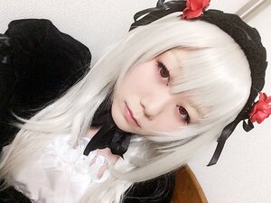 Rating: Safe Score: 0 Tags: 1girl bangs closed_mouth dress flower gothic_lolita hair_ornament hairband lips lolita_fashion looking_at_viewer red_eyes solo suigintou white_hair User: admin