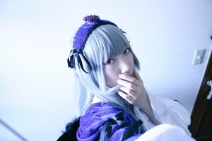 Rating: Safe Score: 0 Tags: 1girl bangs closed_mouth flower frills hairband long_hair long_sleeves looking_at_viewer red_eyes ribbon rose silver_hair solo suigintou upper_body wings User: admin