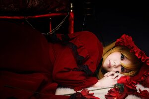 Rating: Safe Score: 0 Tags: 1girl blonde_hair blue_eyes chain dress flower lips long_hair long_sleeves looking_at_viewer looking_back red_dress red_flower rose shinku solo User: admin