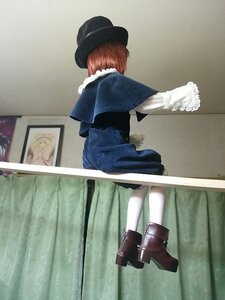 Rating: Safe Score: 0 Tags: 1girl brown_hair doll facing_away hat long_sleeves pantyhose photo short_hair sitting solo souseiseki standing white_legwear User: admin