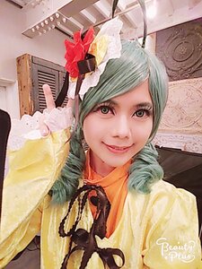 Rating: Safe Score: 0 Tags: 1girl aqua_hair artist_name flower kanaria lips looking_at_viewer photo smile solo upper_body User: admin