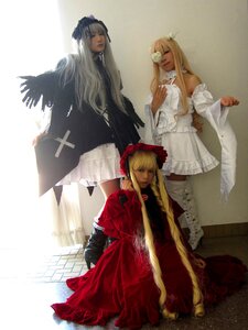 Rating: Safe Score: 0 Tags: 3girls blonde_hair dress flower hair_ornament long_hair multiple_cosplay multiple_girls red_dress tagme User: admin