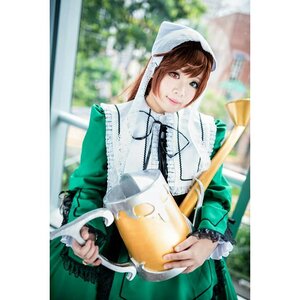 Rating: Safe Score: 0 Tags: 1girl 3d blurry blurry_background brown_hair depth_of_field dress frills green_dress heterochromia lips long_sleeves looking_at_viewer outdoors photo red_eyes smile solo suiseiseki User: admin