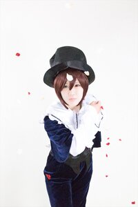 Rating: Safe Score: 0 Tags: 1girl black_headwear brown_hair closed_mouth hat lips long_sleeves looking_at_viewer petals shirt short_hair solo souseiseki striped vertical_stripes User: admin