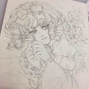 Rating: Safe Score: 0 Tags: 1girl bow curly_hair drill_hair flower graphite_(medium) greyscale hinaichigo image long_sleeves looking_at_viewer monochrome photo rose smile solo traditional_media upper_body User: admin