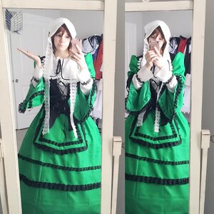Rating: Safe Score: 0 Tags: 2boys brown_hair dress green_dress hat multiple_boys photo reflection solo suiseiseki veil User: admin