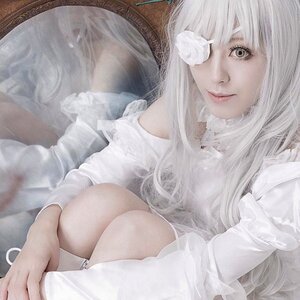 Rating: Safe Score: 0 Tags: 1girl closed_mouth kirakishou knees_up lips long_hair sitting solo white_hair User: admin